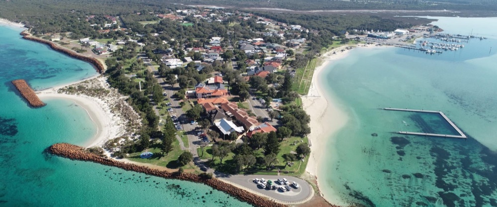 Emu Point Beach sheltered coast